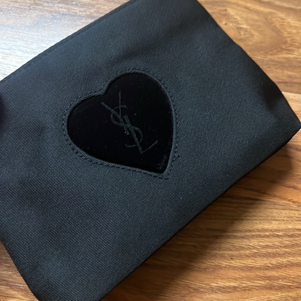 ❌SOLD❌YSL makeup pouch - Picture 4 of 4